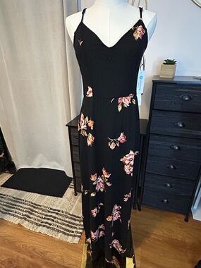 Women’s Maxi Floral Spaghetti-Strap Dress Size Small NWT